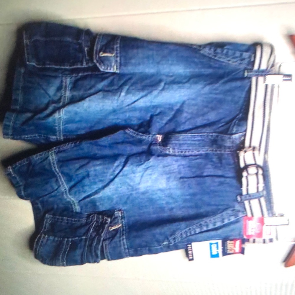 Wrangler Cargo shorts boys adjustable waist belt blue